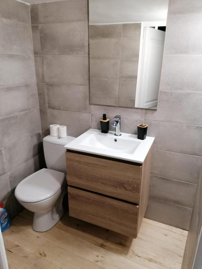 Apartmán Studio Renove Centre Mansle Exteriér fotografie